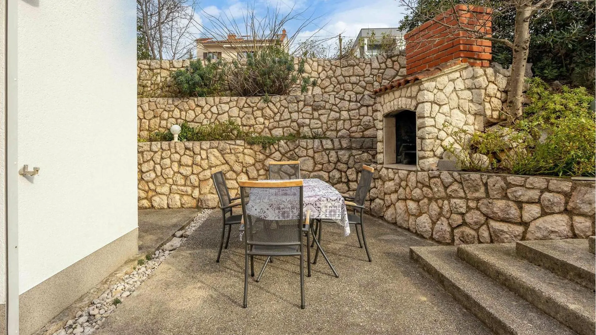 2 Bedroom Beautiful Apartment In Novi Vinodolski